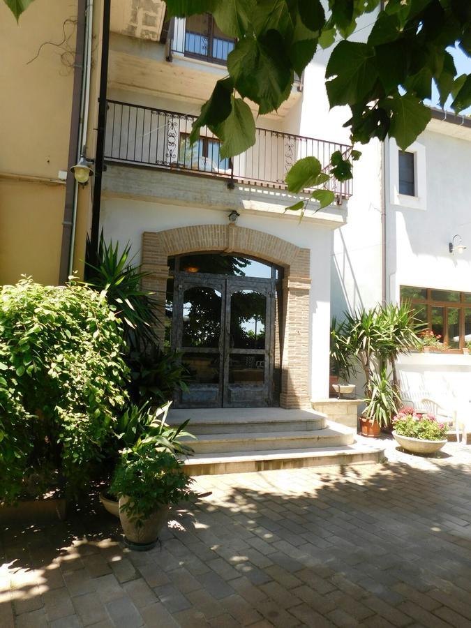Hotel Ristorante Bocca Di Valle Guardiagrele Esterno foto